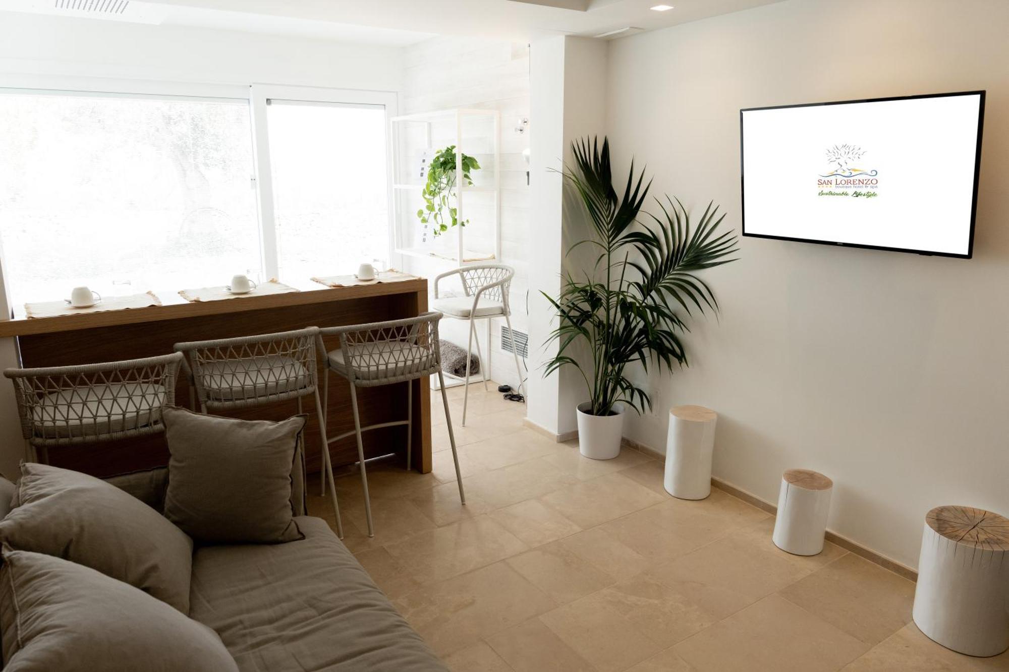 Superior Apartment,1596946012:JPEG
