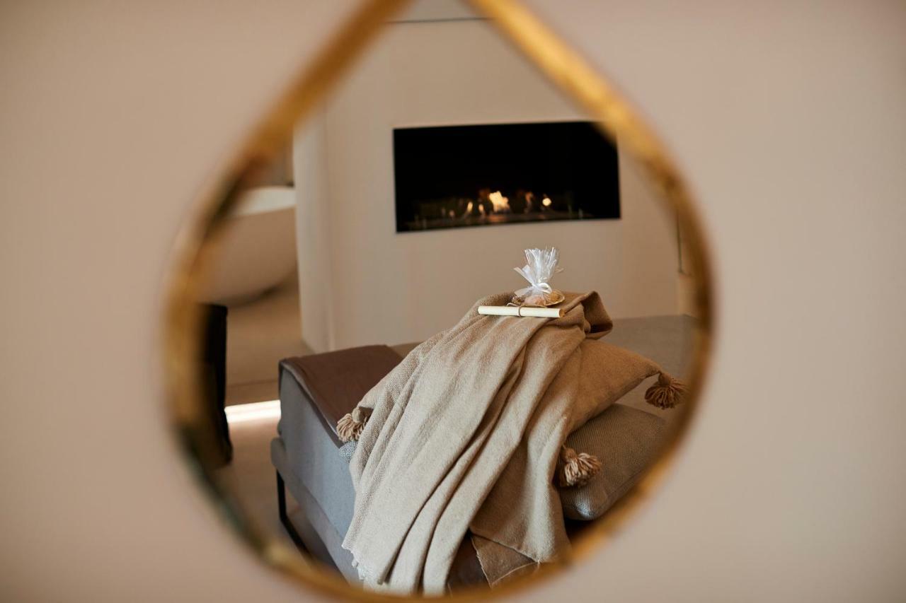 Deluxe Suite Spa Bath